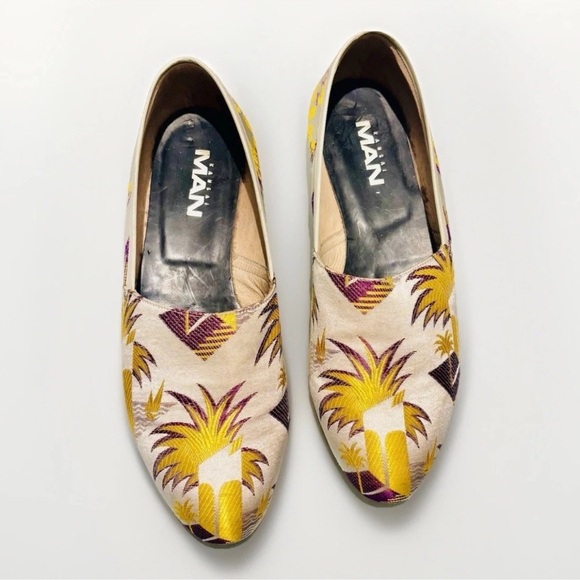 Kansai Yamamoto Other - Kansai Men Yamamoto Embroidered Loafers Tropical Print Pineapple  Sz 10.5